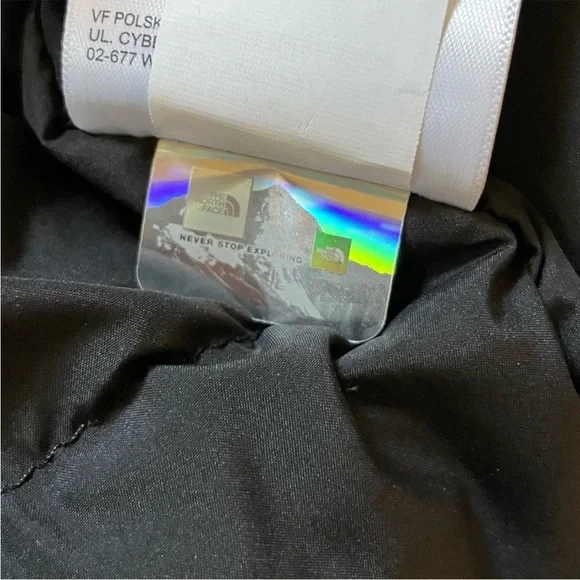 The North Face Women’s Arctic Parka II Coat In TNF Black - Picture 10 of 10